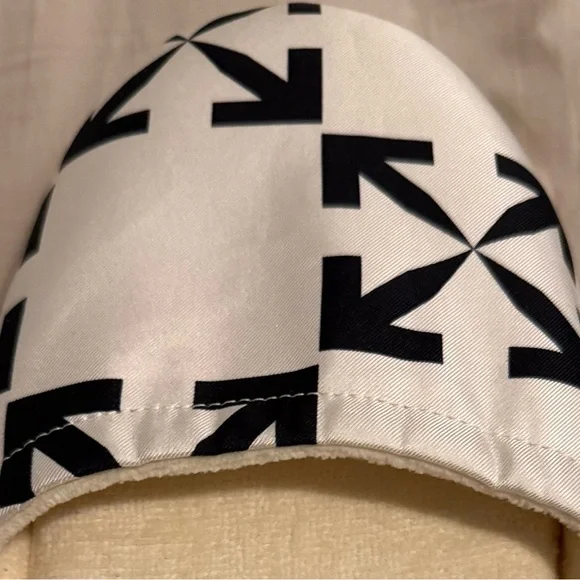 Off-White Slippers - Picture 4 of 7